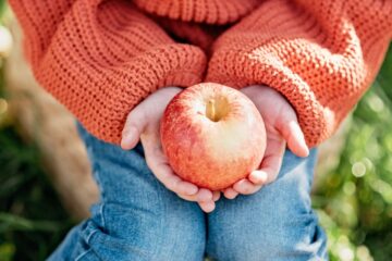 りんごで離乳食がもっと楽しく！月齢別簡単レシピと栄養満点活用術