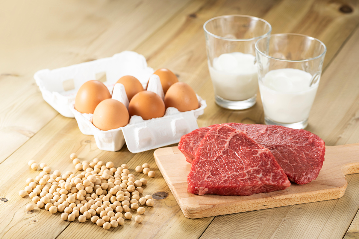 【離乳食】タンパク質はいつから？目安量・進め方・注意点を解説